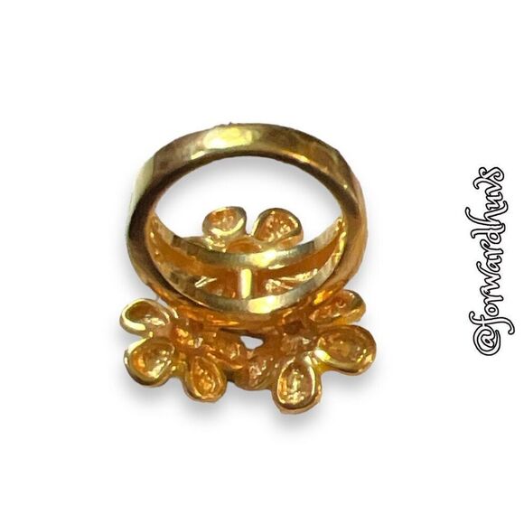 Bundle Sale 3 for $15 | Enamel Flower Ring | Rhinestones | Size 7 - Picture 10 of 11